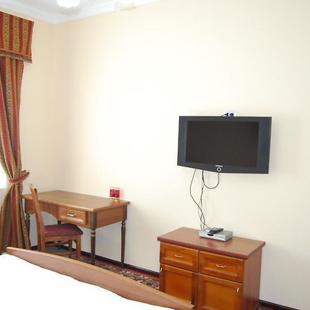 Crown Hotel Tashkent Exterior foto